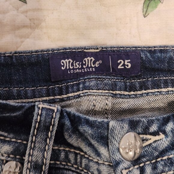 Miss Me - Bootcut Low Rise - Picture 5 of 6